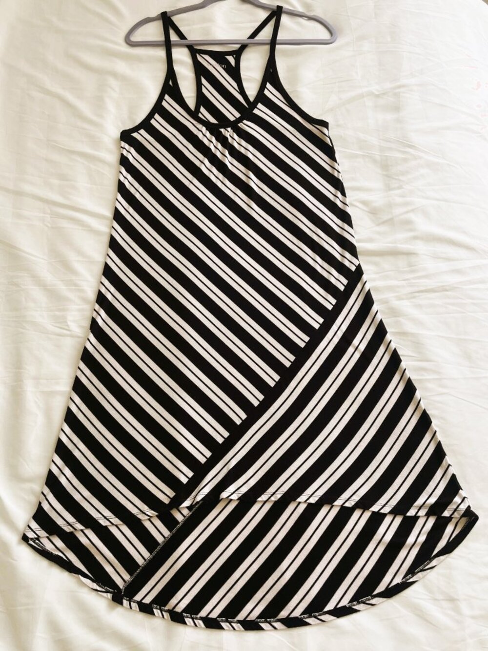 Caslon (Nordstrom) Dress Chevron stripes in White Black Size XS or S